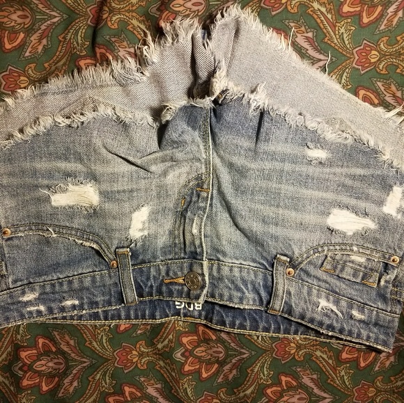 Shorts - Picture 3 of 3